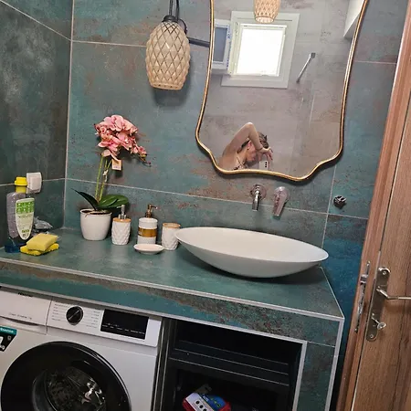 Nook Is Nikol's * Kavala