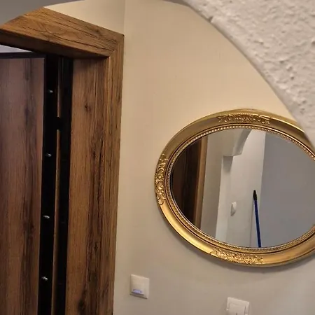 Nook Is Nikol's Kavala