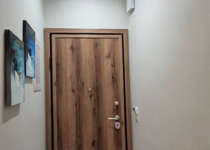 Nook Is Nikol's Apartamento